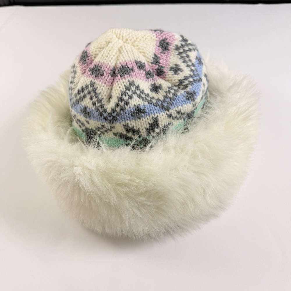 Vintage Hanes Her Way Faux White Fur Winter Hat Nordic Knit Pastel Beanie Sking